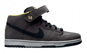 nike sb december 2008 sneakers 4 300x186 nike sb december 2008 sneakers 4