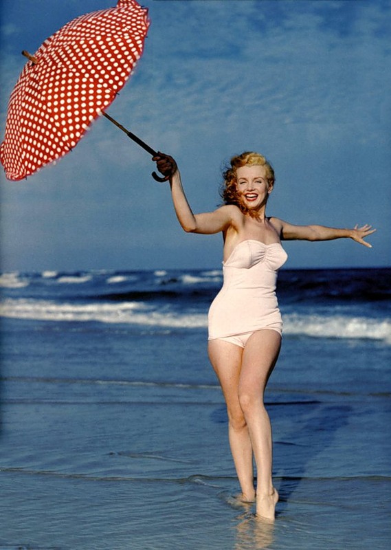  Norma Jean into the mythlike figure that is Marilyn Monroe is the exact 