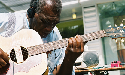 playingforchange_musicians-hero Roger Ridley