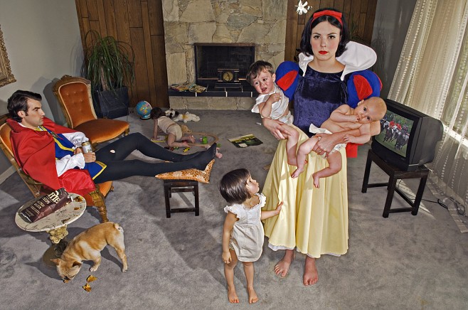 snow-white snow white Dina Goldstein Photographs Fallen Princesses of Disney Fairy Tales! Snow White, Cinderella, Sleeping Beauty, & MOAR!