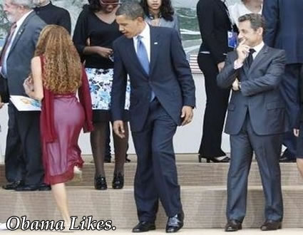 obama-looks-at-girls-butt-looks-but-doesnt-touch-yahoo-news obama looks at girls butt looks but doesnt touch yahoo news President Obama Looks At Ladys Posterior! Now, Thats Just Clean Political Thinking at Work!