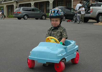 kid paralle parks perfectly funny car drift Little Kid Parallel Parking His Car Perfectly & w/ Style!