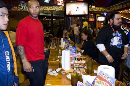 16assasin allstar dallas sneakend hooters Kickin It @ HOOTERS W/ Fur Face Boy, Keith Shogun, Dallas Heat Seekers, ADikt Camp! 200 Chicken Pieces PLZ!