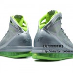 nike air max hyperize metallic silvervolt 6 150x150 Nike Air Max Hyperize In Metallic Silver/Volt colorway. Grey Swoop, Combination B Ball Shoes.