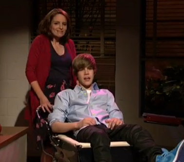 Justin Bieber is a player all day everyday. This time he seduces Tina Fey as 
