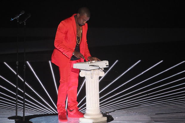 Kanye West Feat Pusha T Clipse Runaway 2010 Mtv Vma Performance A Classic Showcasing Of Music 