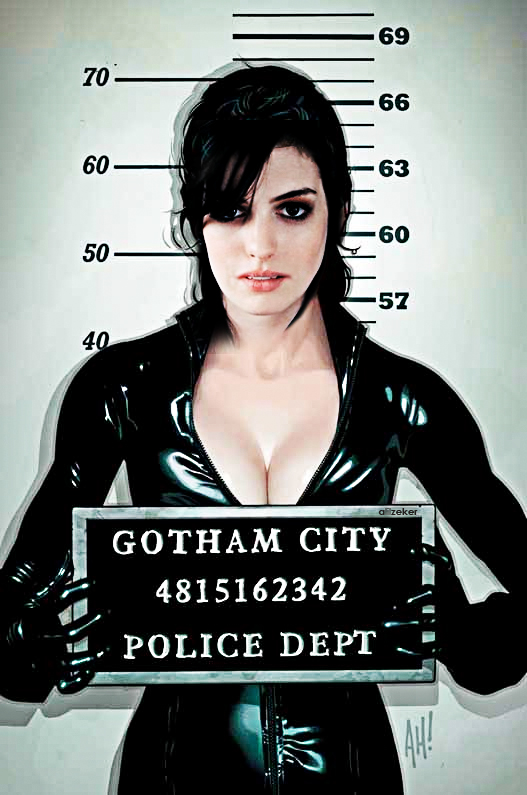 anne hathaway as catwoman in dark. Anne Hathaway is a beautiful