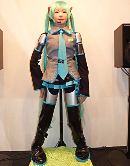 Yamaha’s HRP-4C Robot Uses Vocaloid To Sing & Find The Perfect Voice ...